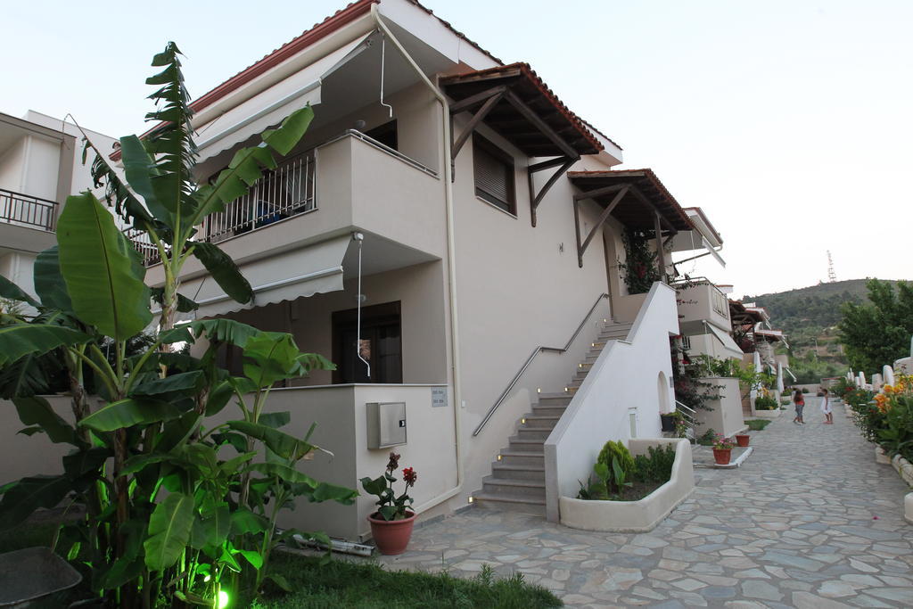 Meliton Inn Hotel&Suites Néos Marmarás Exterior foto